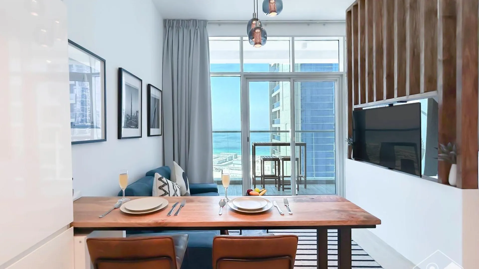 Apartment Balcony Bliss Cozy Studio With Marina Views Dubai