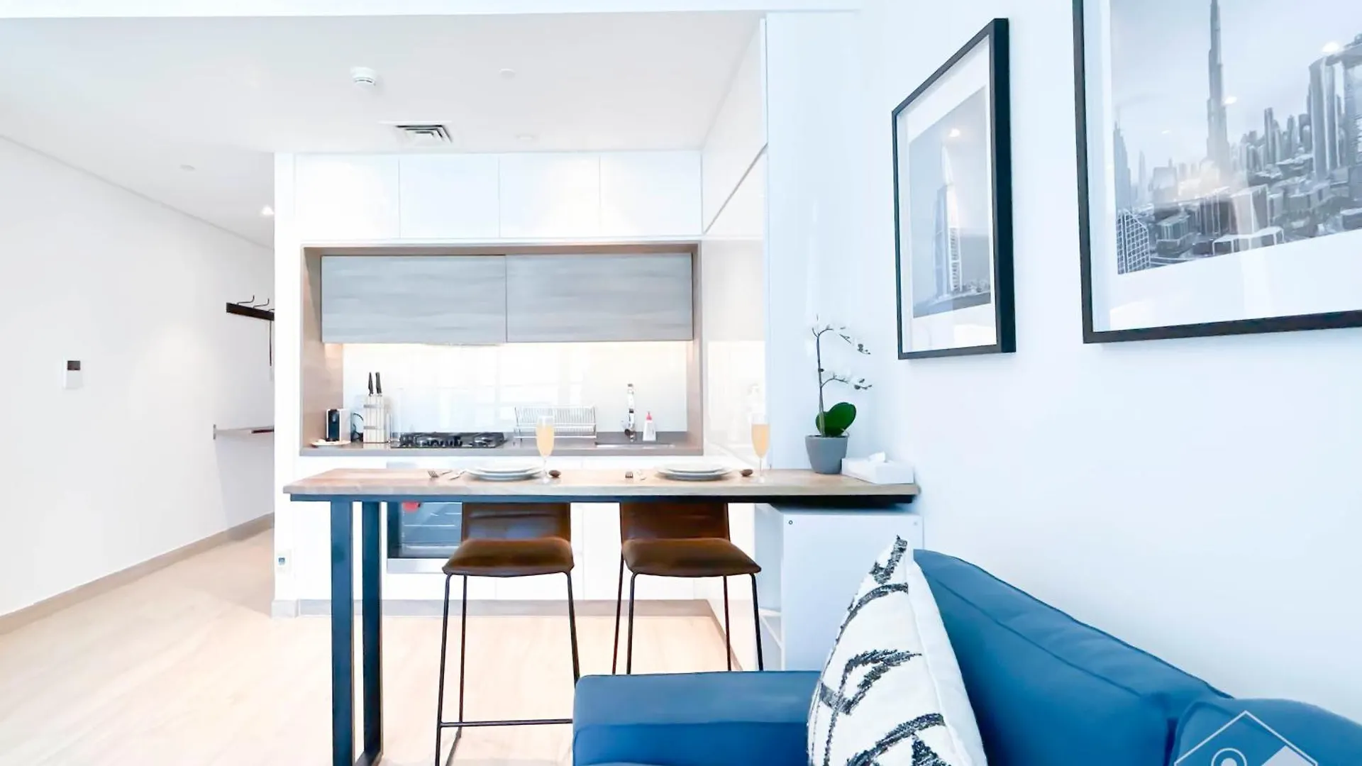 Balcony Bliss Cozy Studio With Marina Views Dubaj 0*,